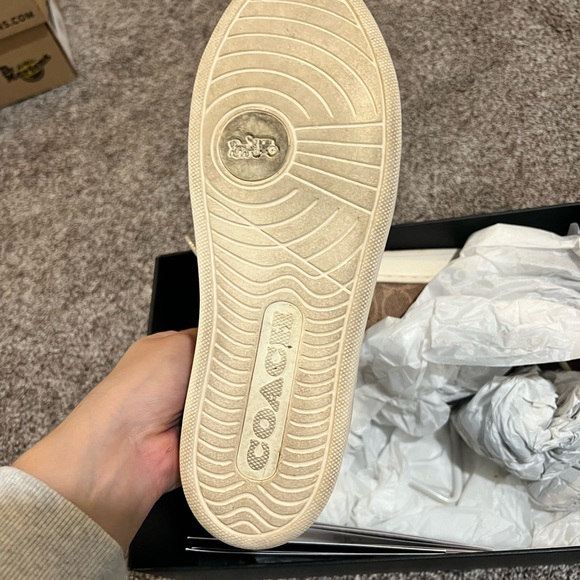 Low line lace up coach sneakers - Picture 3 of 5